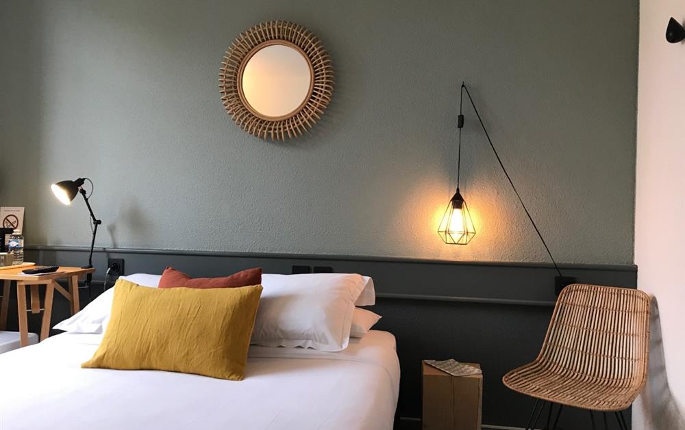 classic room hotel de France Saint Pol