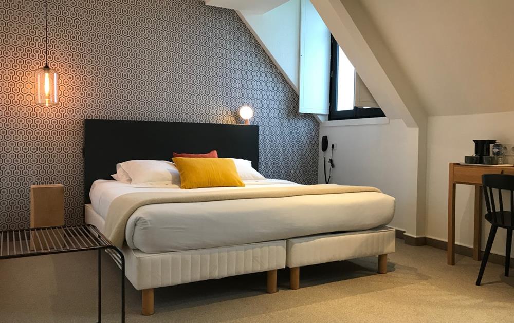 superior room hdf saint pol